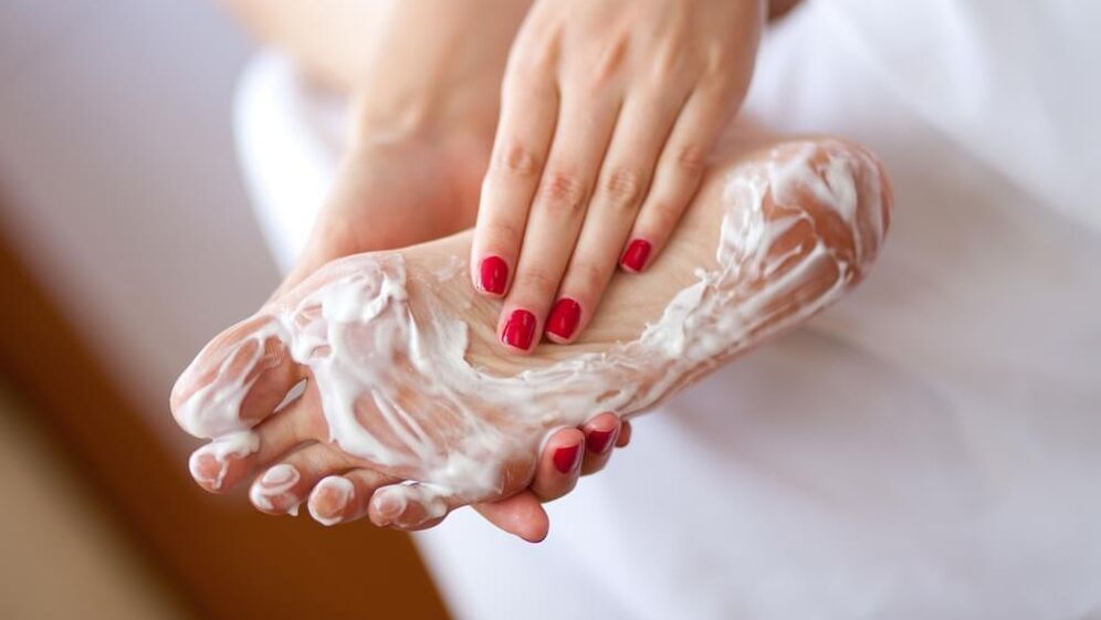 Using ZXCVBNMQWERE CREAM